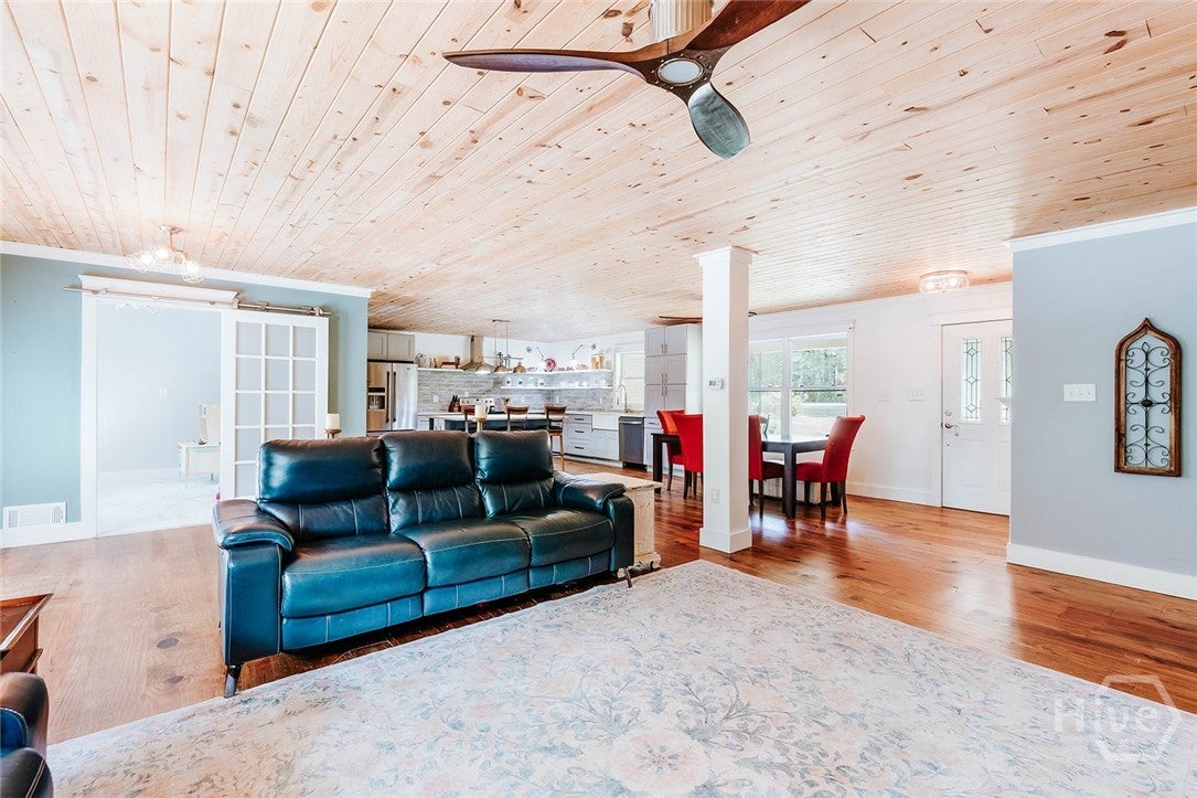 55 Stevens Grove Church Road
