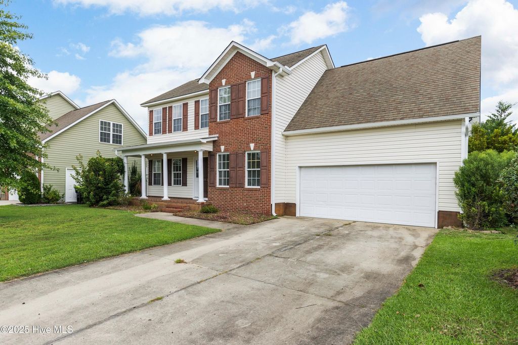 Photo of 5023 Trumpet Vine Way, Wilmington, NC 28412 (MLS # 100527201)