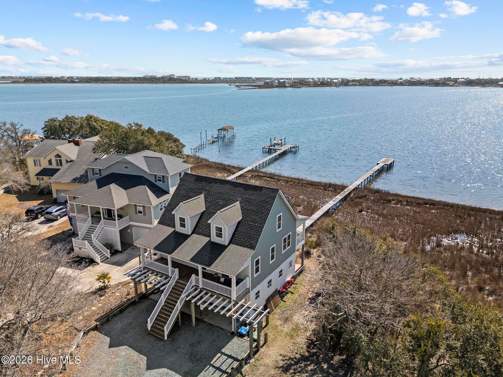 Photo of 1039 Chadwick Shores Drive, Sneads Ferry, NC 28460 (MLS # 100557619)