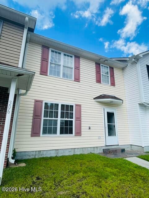304 Comanche Trail
