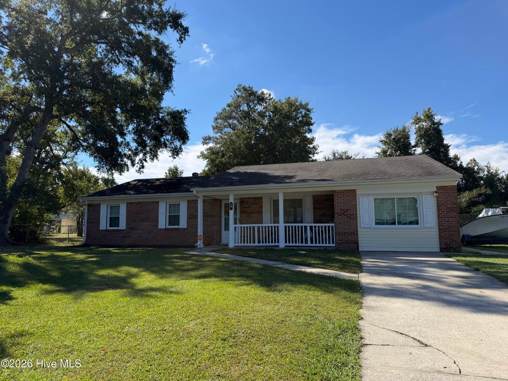 Photo of 18 Walnut Drive, Jacksonville, NC 28546 (MLS # 100610605)