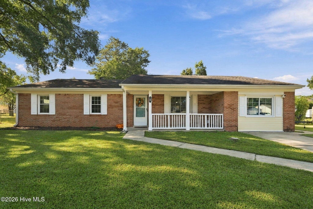 Photo of 18 Walnut Drive, Jacksonville, NC 28546 (MLS # 100610605)
