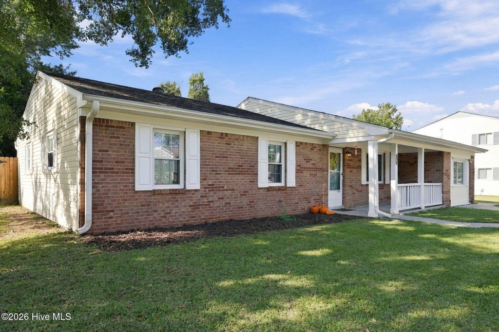 Photo of 18 Walnut Drive, Jacksonville, NC 28546 (MLS # 100610605)