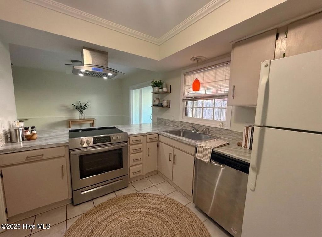 Photo of 126 Oakmont Drive #11, Greenville, NC 27858 (MLS # 100571865)