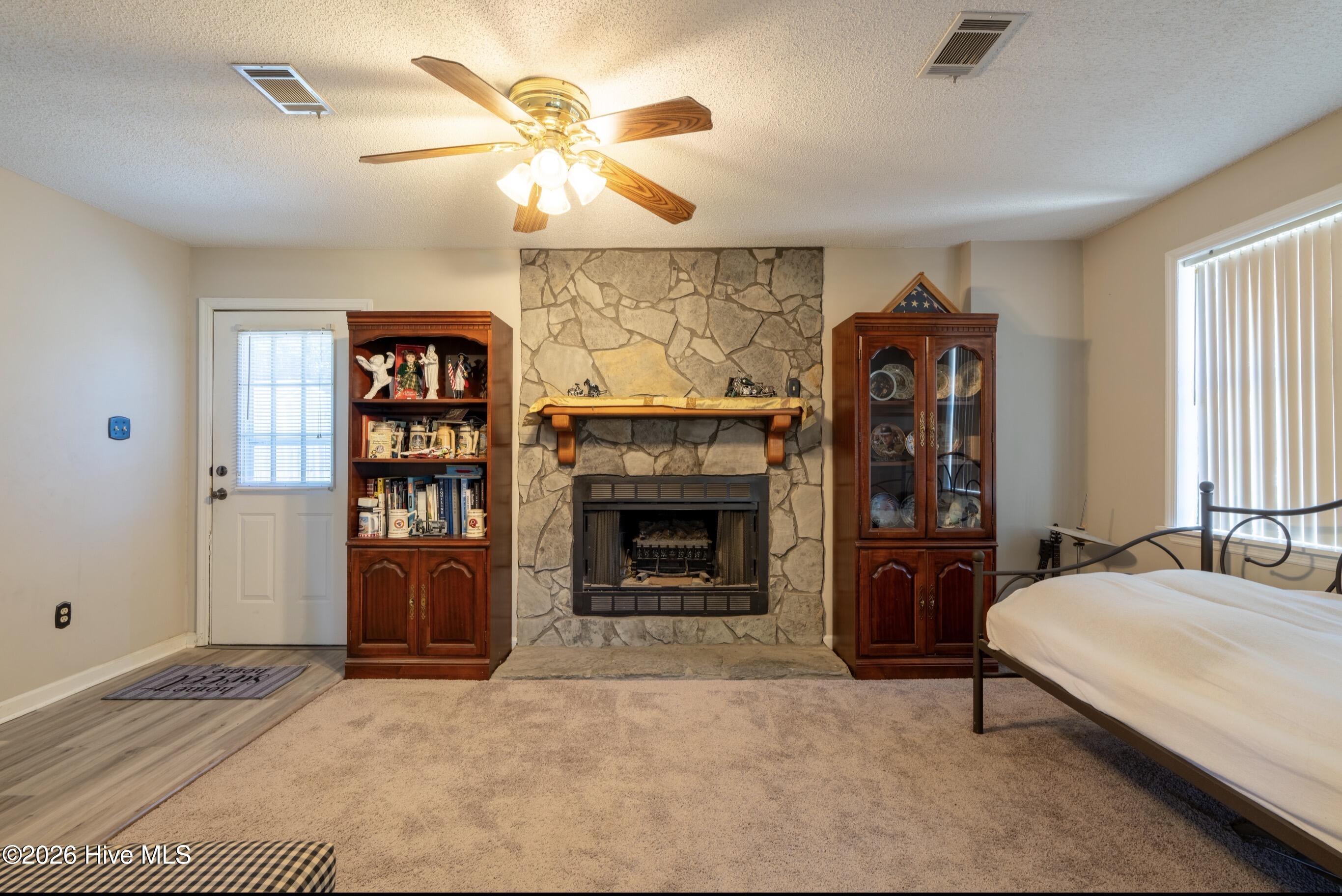 707 Cottonwood Court