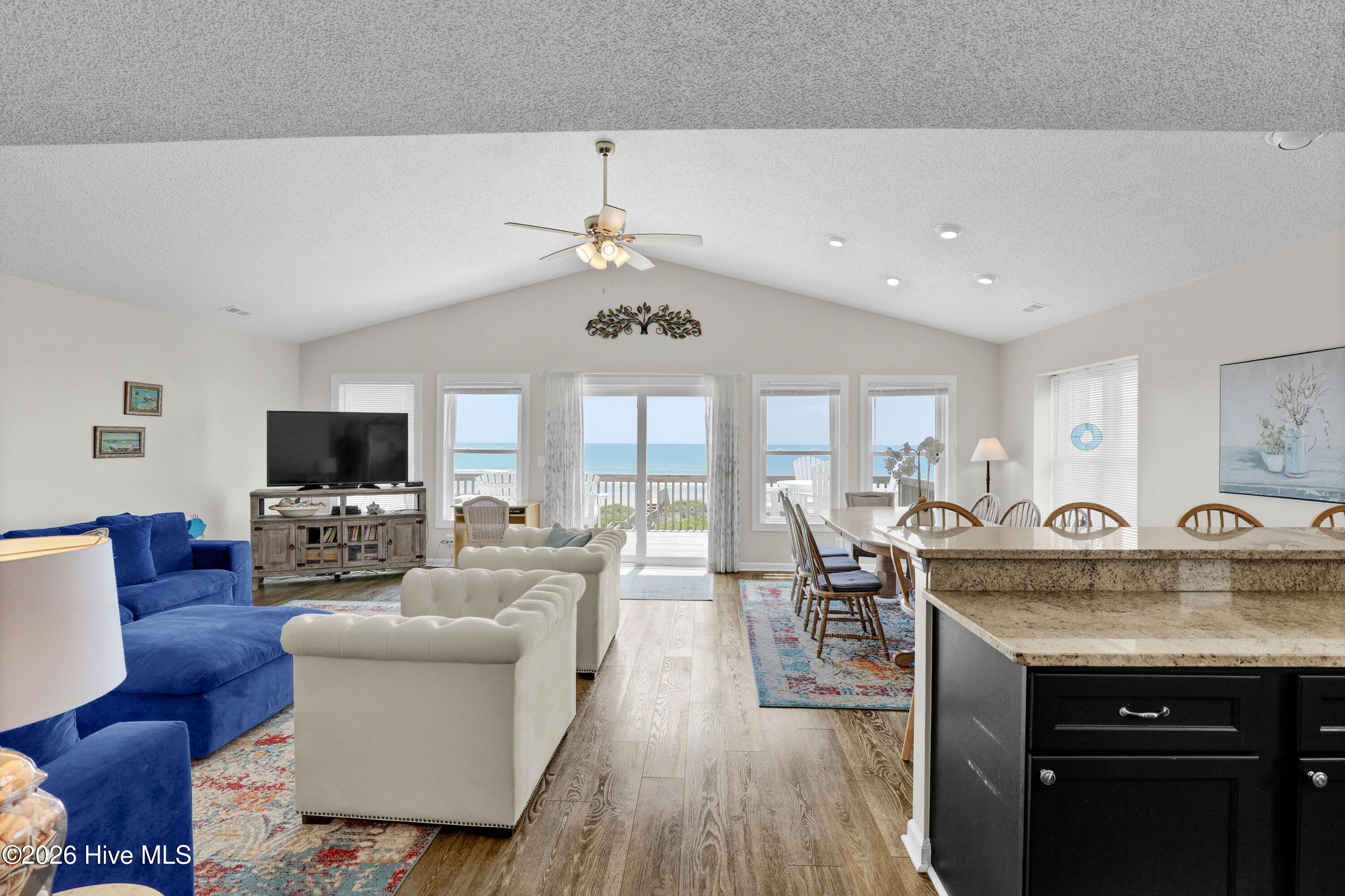 3536 Island Drive