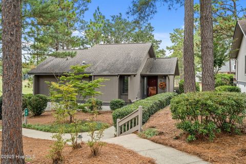 Townhouse For Sale - 70 Barton Hills Court<br/> Pinehurst, NC 28374