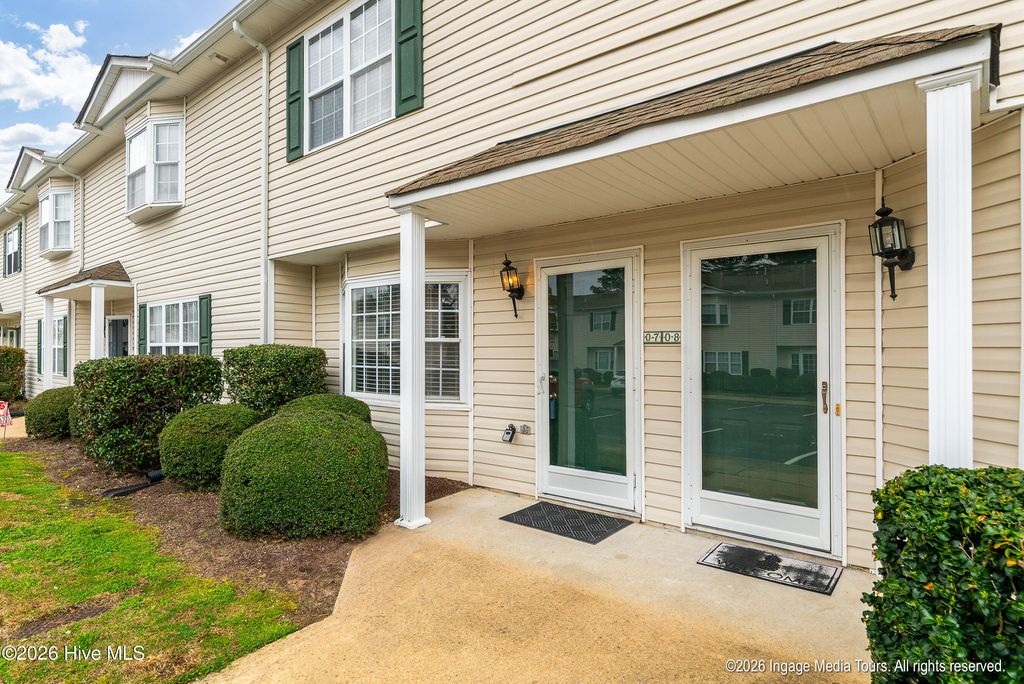 Photo of 2320 Vineyard Drive #O-7, Winterville, NC 28590 (MLS # 100560076)