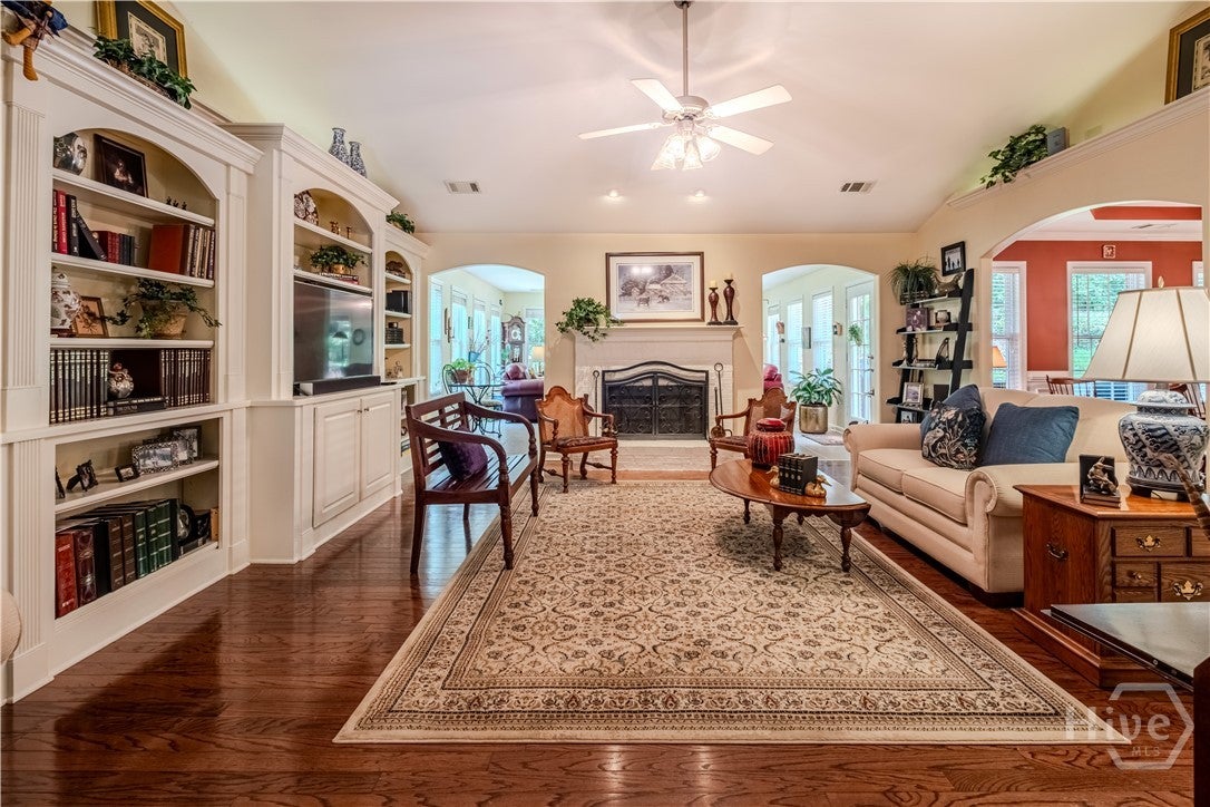 1170 Glen Lane