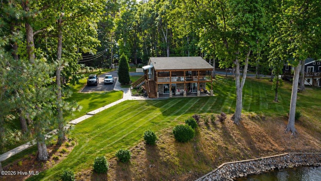 Photo of 118 Paradise Point, Macon, NC 27551 (MLS # 100569985)