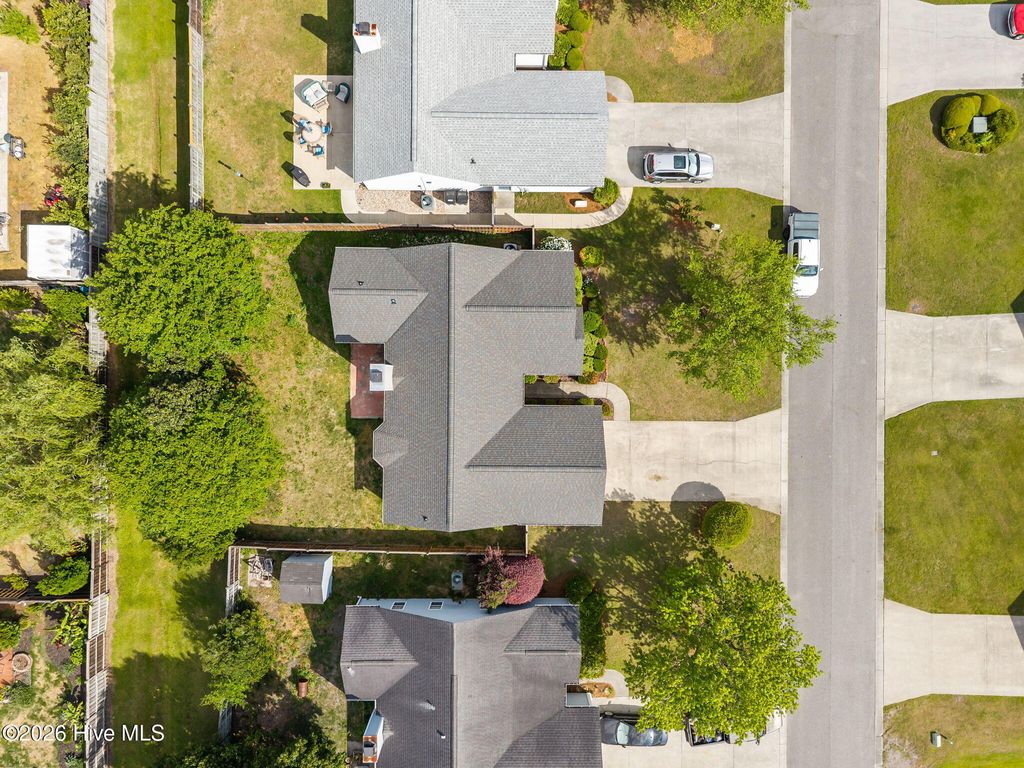 Photo of 410 Point View Court, Wilmington, NC 28411 (MLS # 100569339)