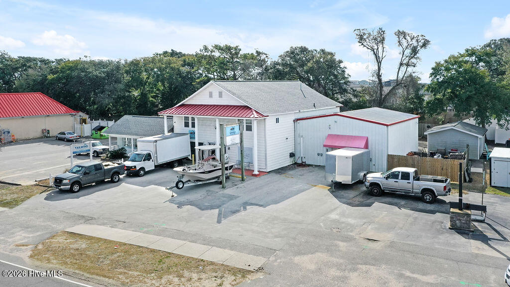 5215 E Oak Island Drive # 1