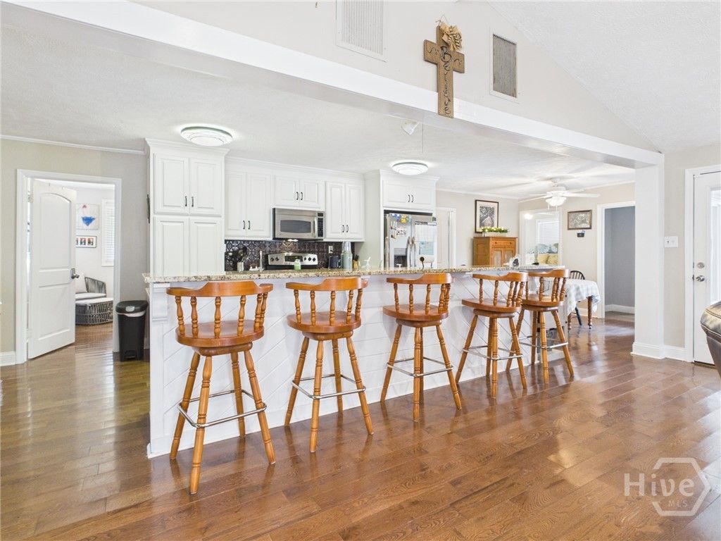 Photo of 228 Hickory Point Drive, Buckhead, GA 30625 (MLS # CL349511)