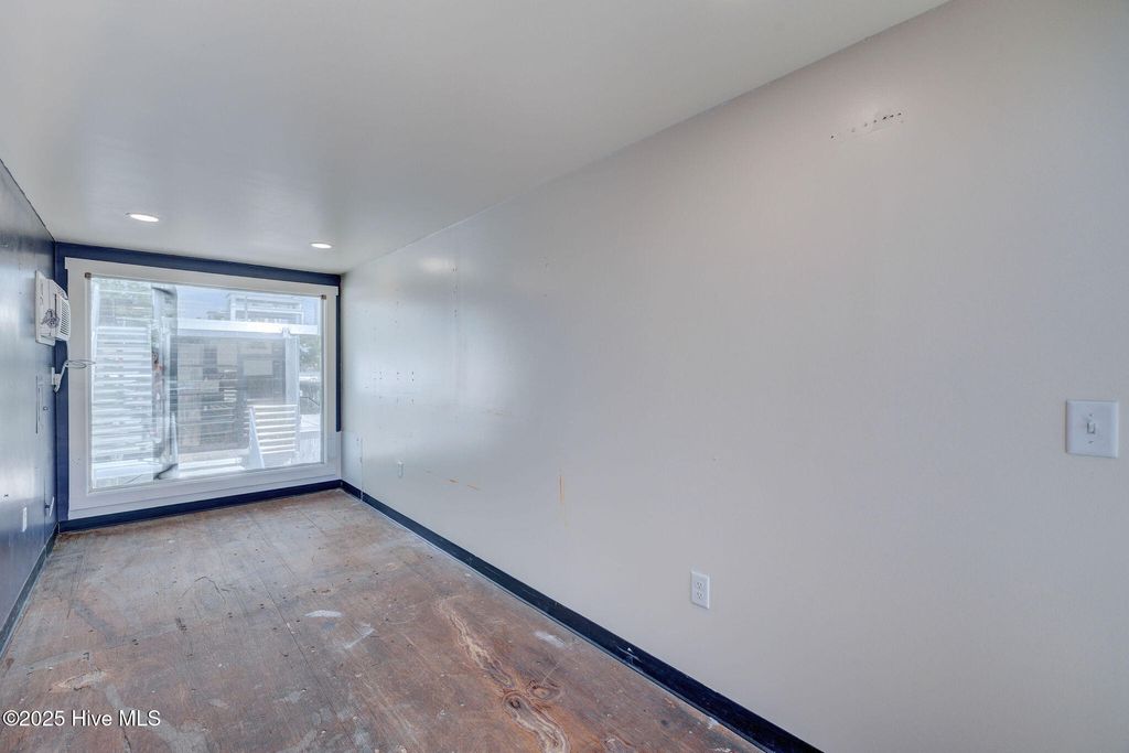 Photo of 708 S 17th Street #201, Wilmington, NC 28401 (MLS # 100546896)