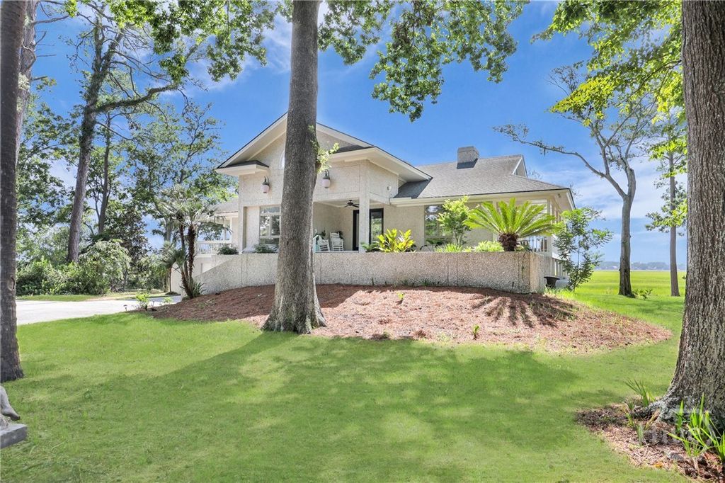 Photo of 18 Modena Island Drive, Savannah, GA 31411 (MLS # SA350961)