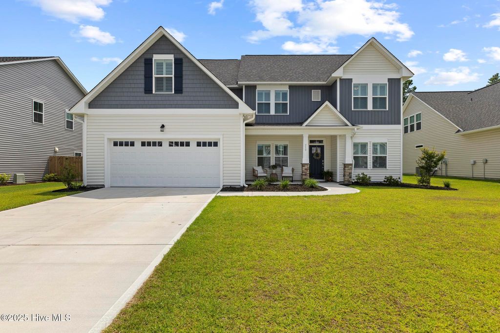 Photo of 210 W Weatherbee Way, Hampstead, NC 28443 (MLS # 100516290)