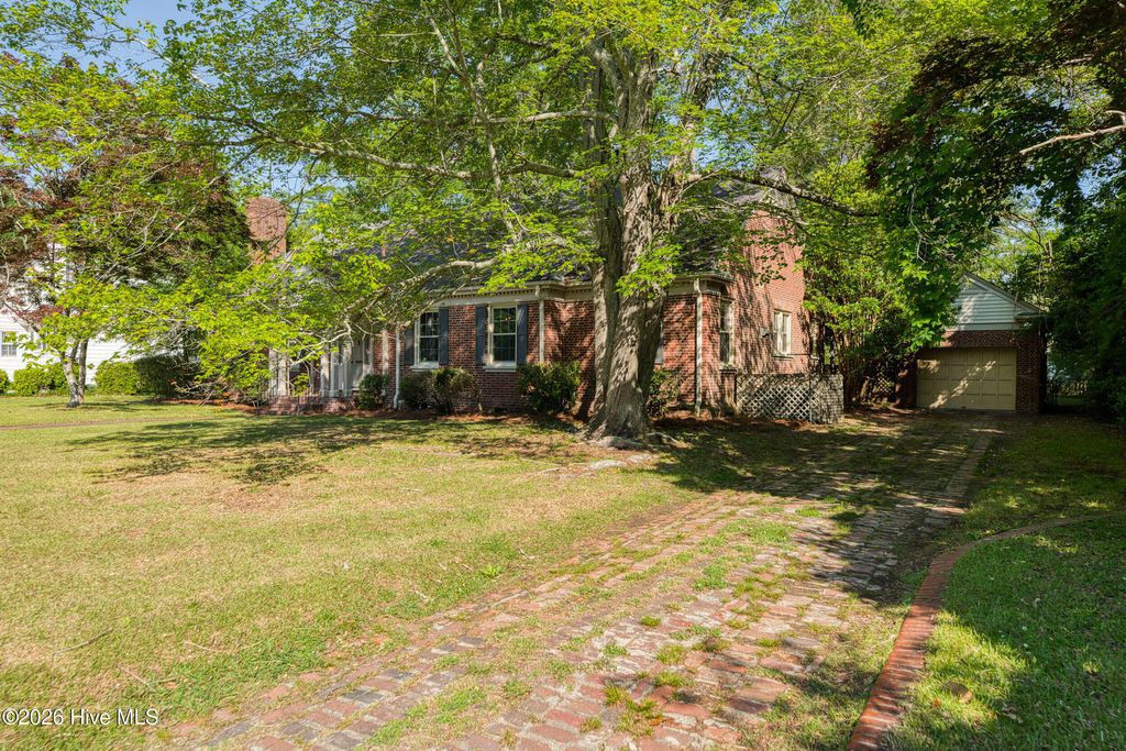Photo of 306 S Howard Circle, Tarboro, NC 27886 (MLS # 100572398)