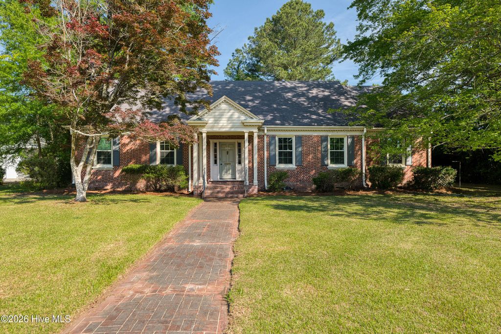 Photo of 306 S Howard Circle, Tarboro, NC 27886 (MLS # 100572398)