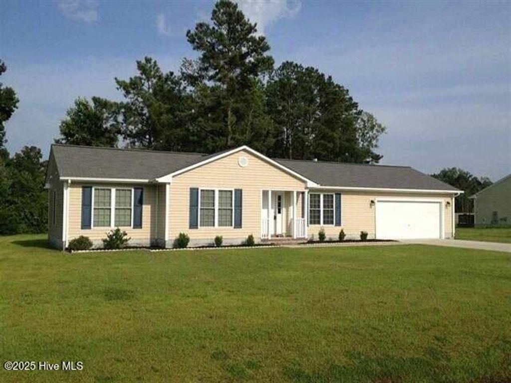 Photo of 107 Laredo Drive, Jacksonville, NC 28540 (MLS # 100565657)