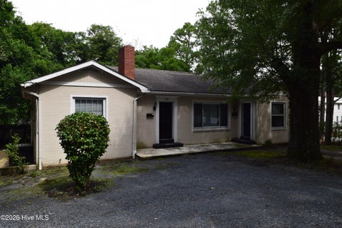 Apartment For Rent - 290 N May Street #1<br/> Moore County, Southern Pines, NC 28387