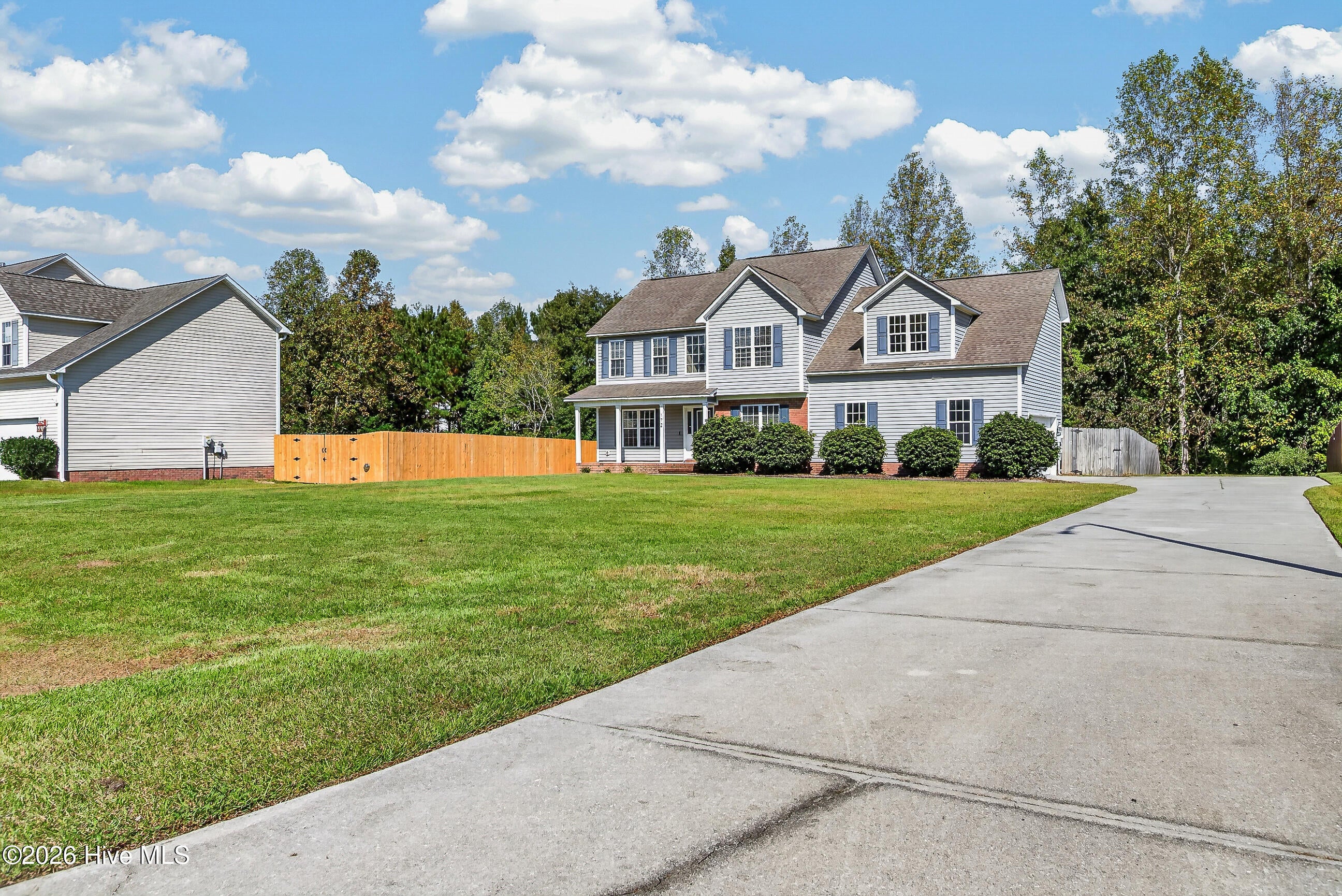 172 E Ridge Court