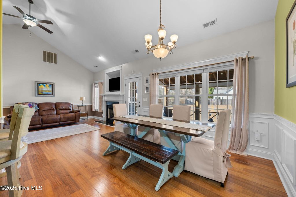 Photo of 109 Fernie Lane, New Bern, NC 28560 (MLS # 100545376)