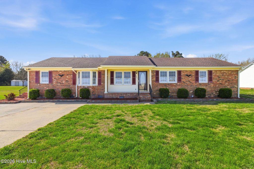 Photo of 1045 Simpson Ditch Road, Elizabeth City, NC 27909 (MLS # 100562793)