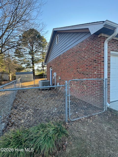 Tiny photo for 201 Blake Court, Jacksonville, NC 28540 (MLS # 100550362)