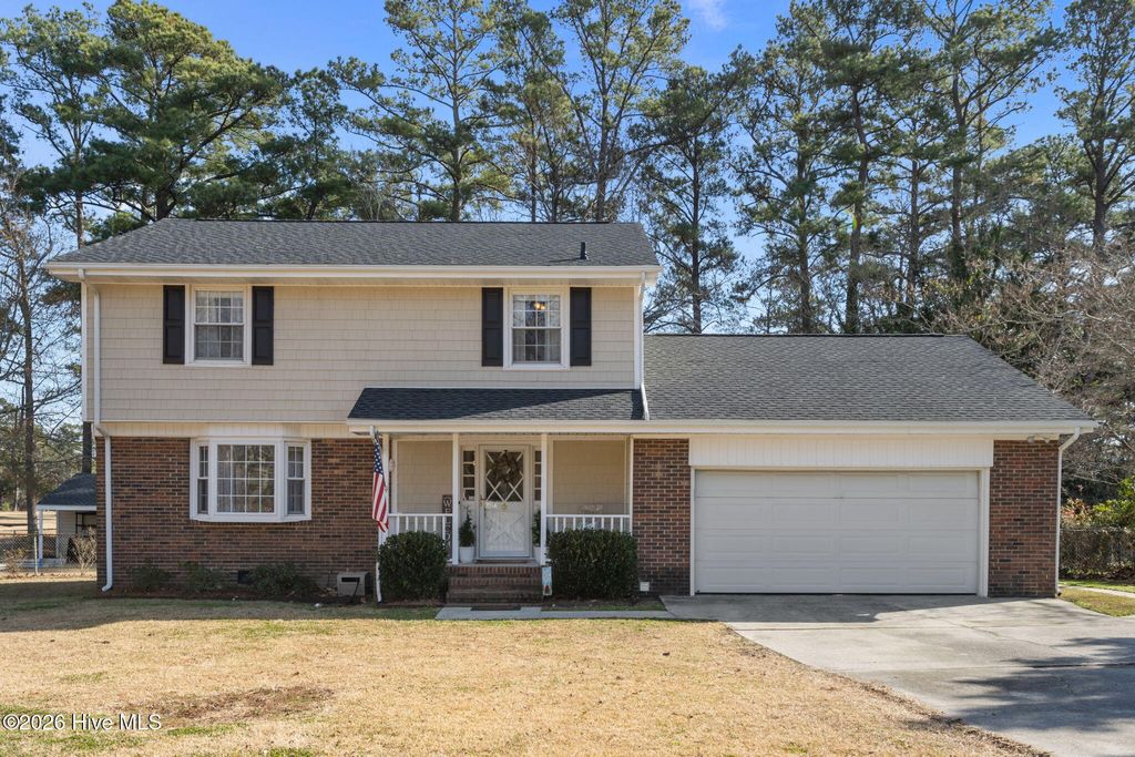 Photo of 209 Cambridge Court, Jacksonville, NC 28546 (MLS # 100547741)