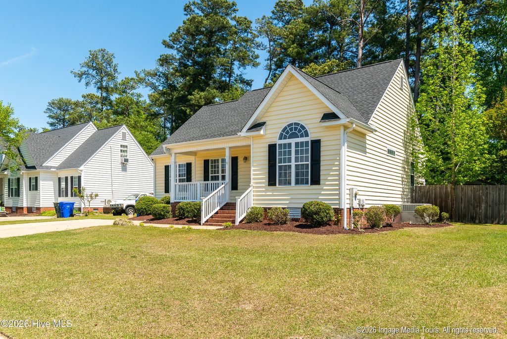 Photo of 2316 Checkerberry Lane, Winterville, NC 28590 (MLS # 100567591)