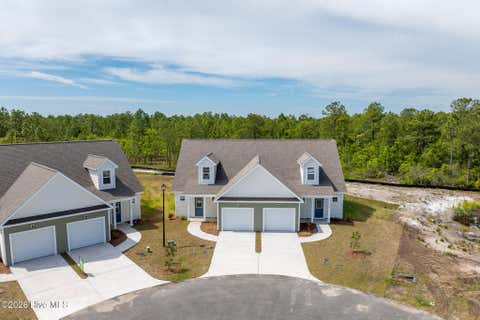 Townhouse For Sale - 227 Sandpiper Place<br/> Holly Ridge, NC 28445