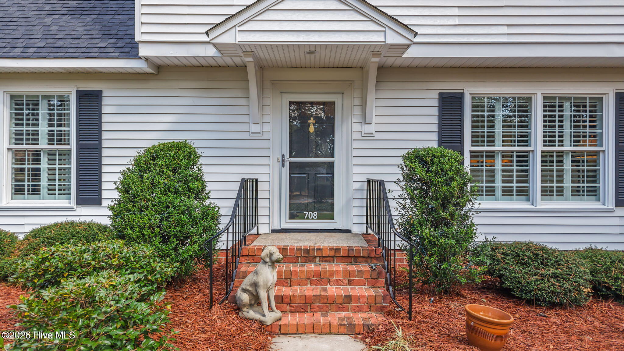 708 Raleigh Road Parkway W