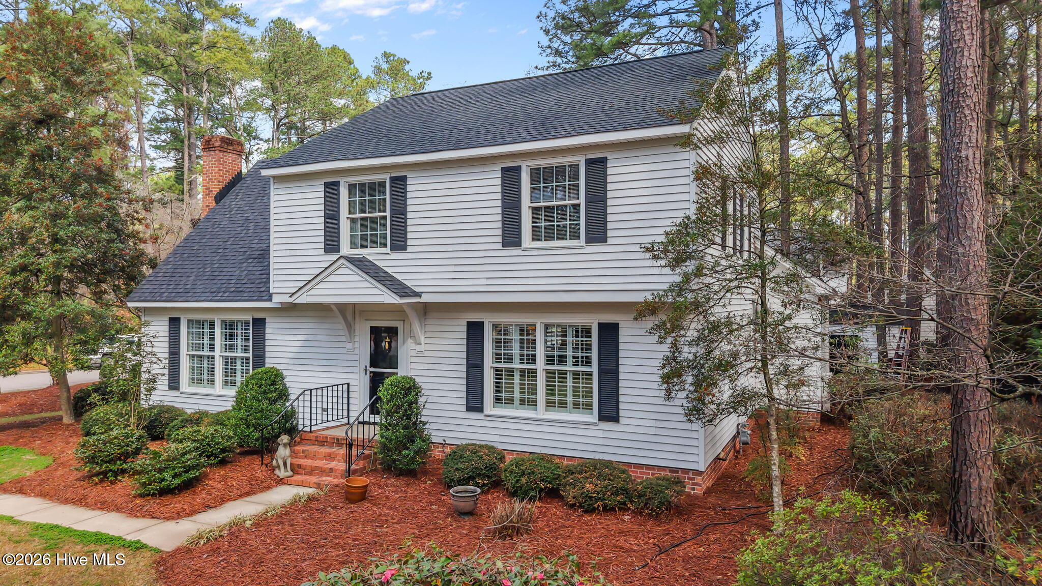 708 Raleigh Road Parkway W