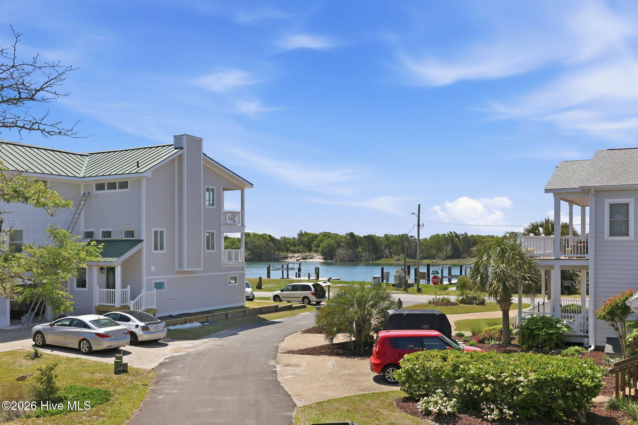 103 Sunshine Court