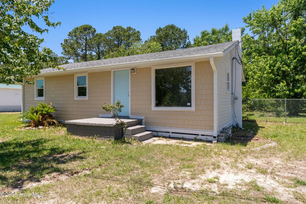 Photo of 13271 Us Highway 17, Hampstead, NC 28443 (MLS # 100509546)