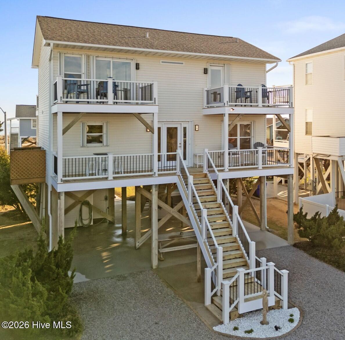 1116 E Beach Drive