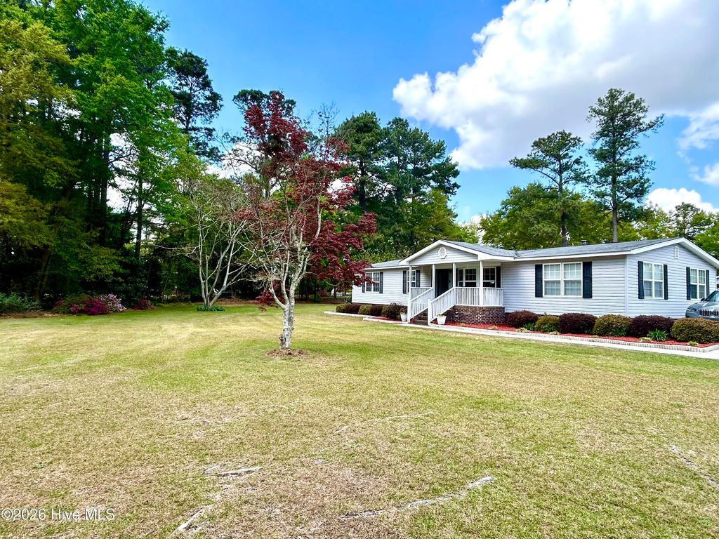 Photo of 17881 Harry Malloy Road, Laurinburg, NC 28352 (MLS # 100564863)