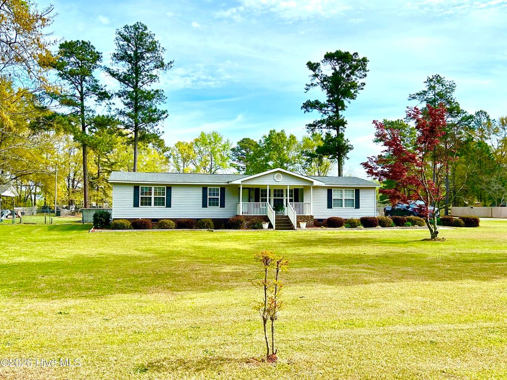Photo of 17881 Harry Malloy Road, Laurinburg, NC 28352 (MLS # 100564863)