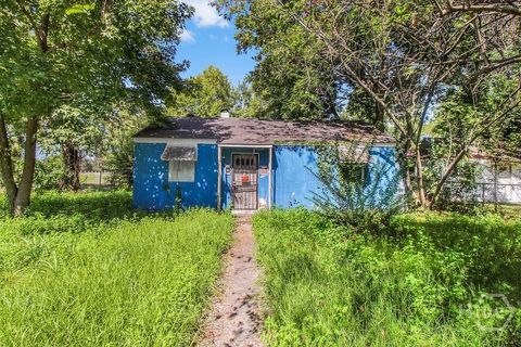 Homes For Sale - 1019 Carter St<br/> Chatham County, Savannah, GA 31415