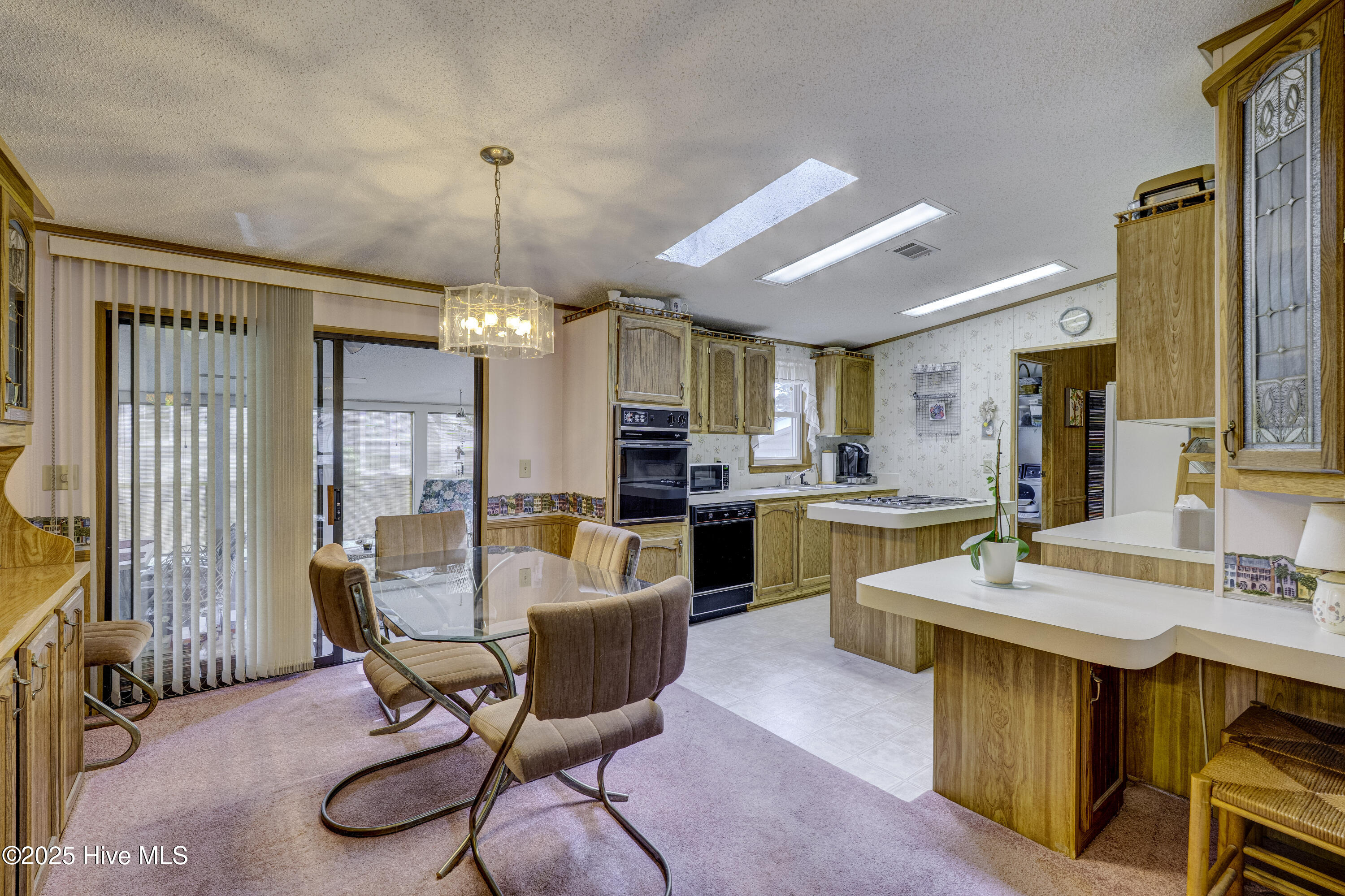 Hampstead, North Carolina 28443, United States, 3 Bedrooms Bedrooms, ,2 BathroomsBathrooms,Residential,Active,255994