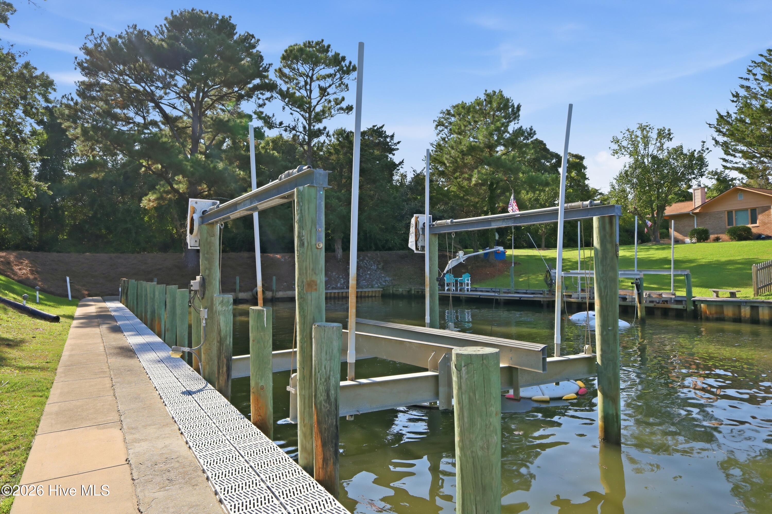 104 Sea Trace Lane