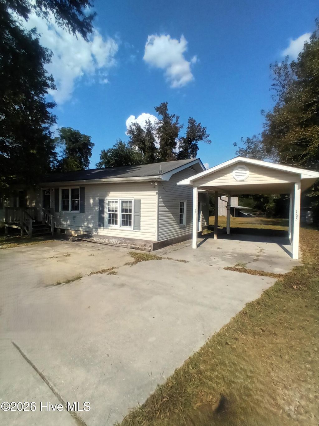 Photo of 165 Shaw Road, Wallace, NC 28466 (MLS # 100557772)