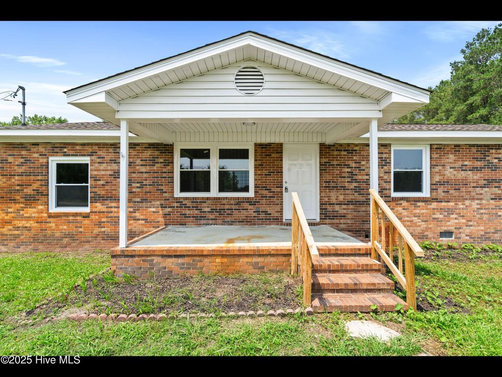 Photo of 9348 Nc Highway 210, Rocky Point, NC 28457 (MLS # 100511268)