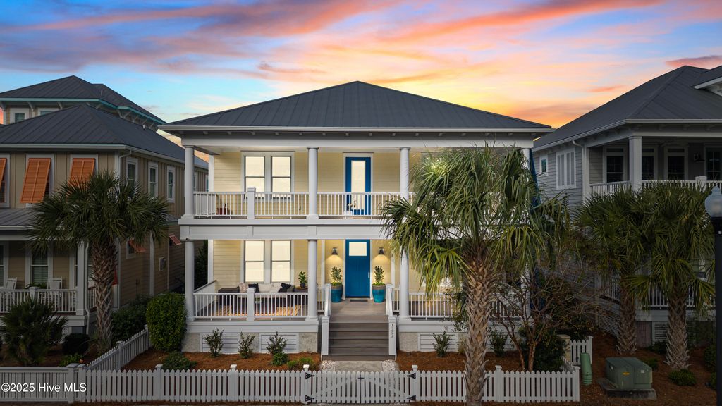 Photo of 1228 Croaker Lane, Carolina Beach, NC 28428 (MLS # 100535952)