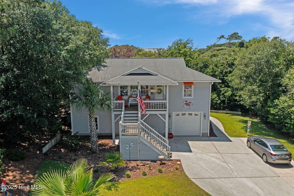Photo of 113 Sea Gull Road, Emerald Isle, NC 28594 (MLS # 100559925)