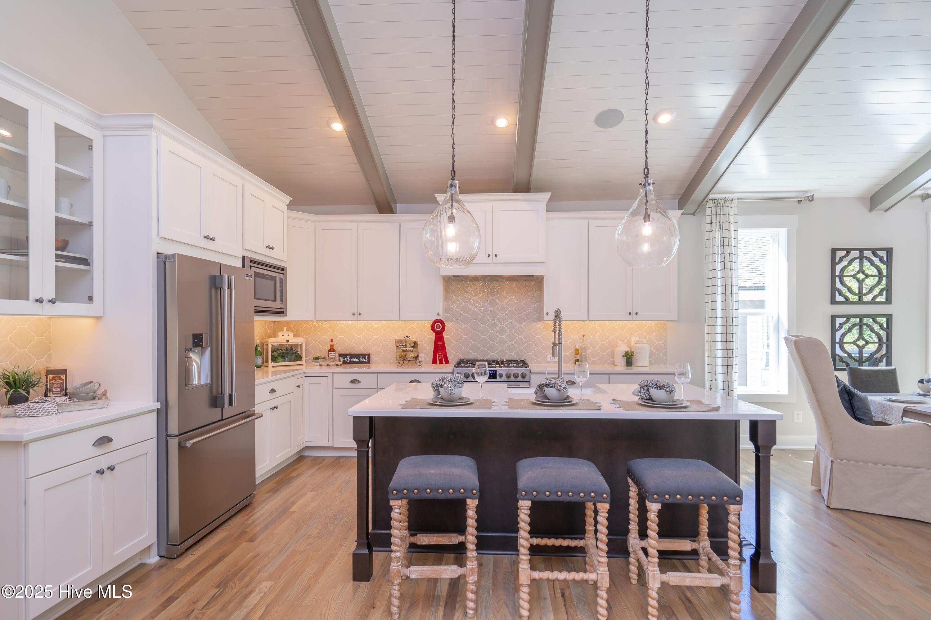 221 Shoreview Drive