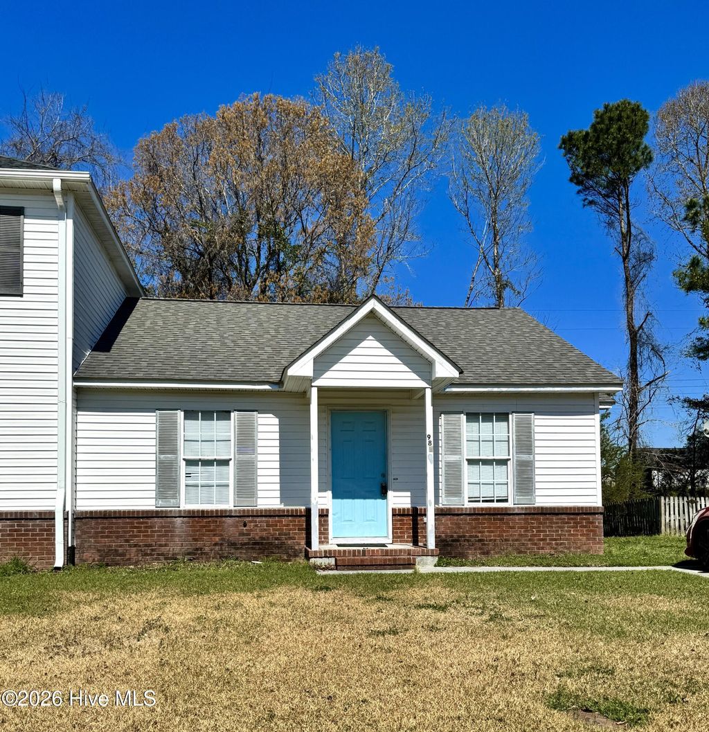 Photo of 981 W Pueblo Drive, Jacksonville, NC 28546 (MLS # 100562845)