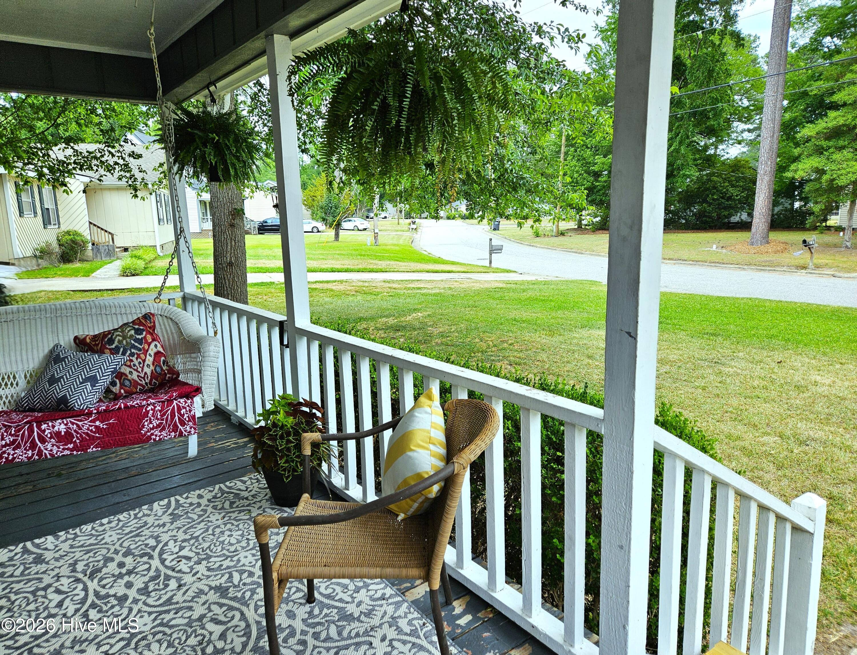 1000 Strawbush Road
