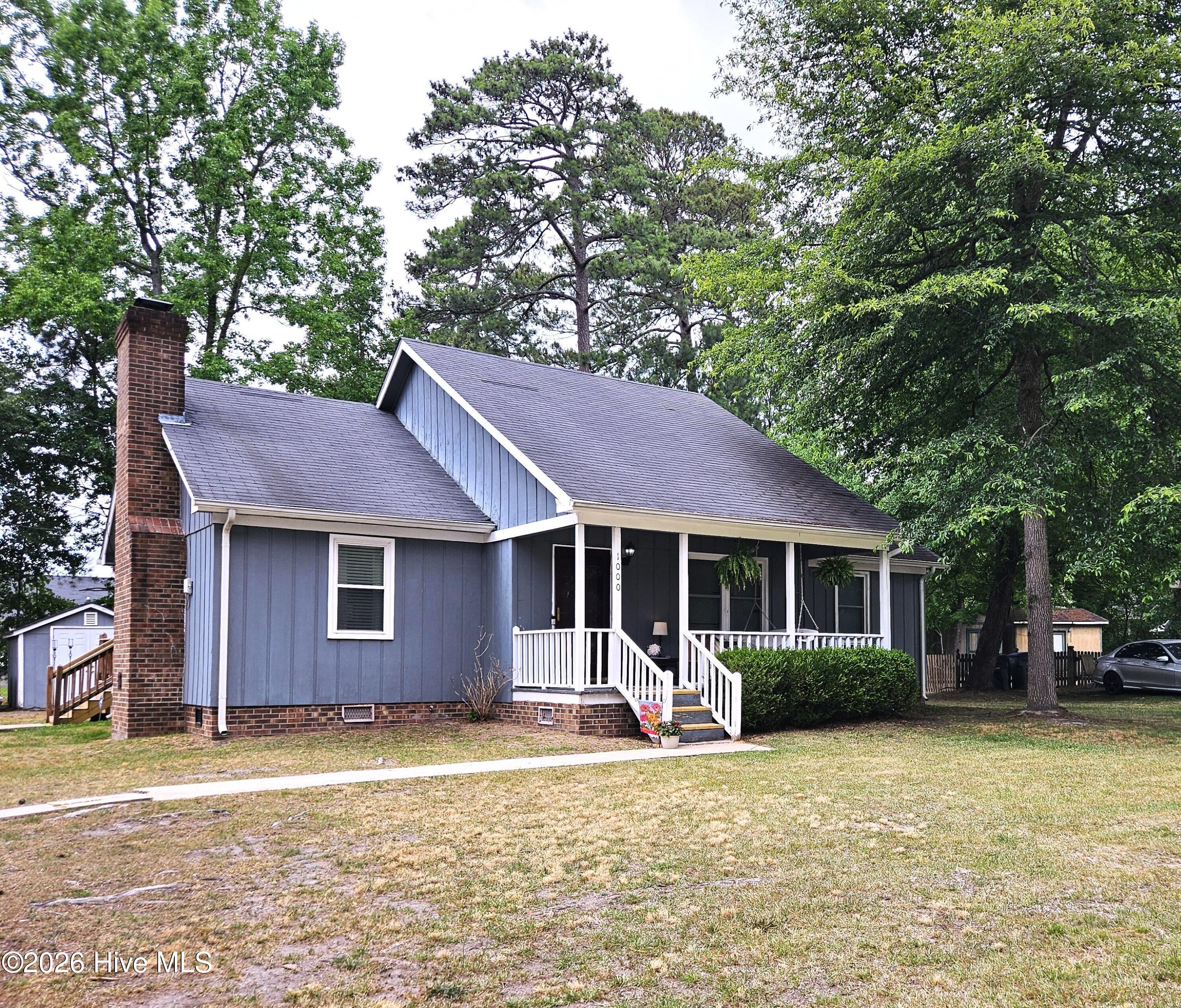 1000 Strawbush Road