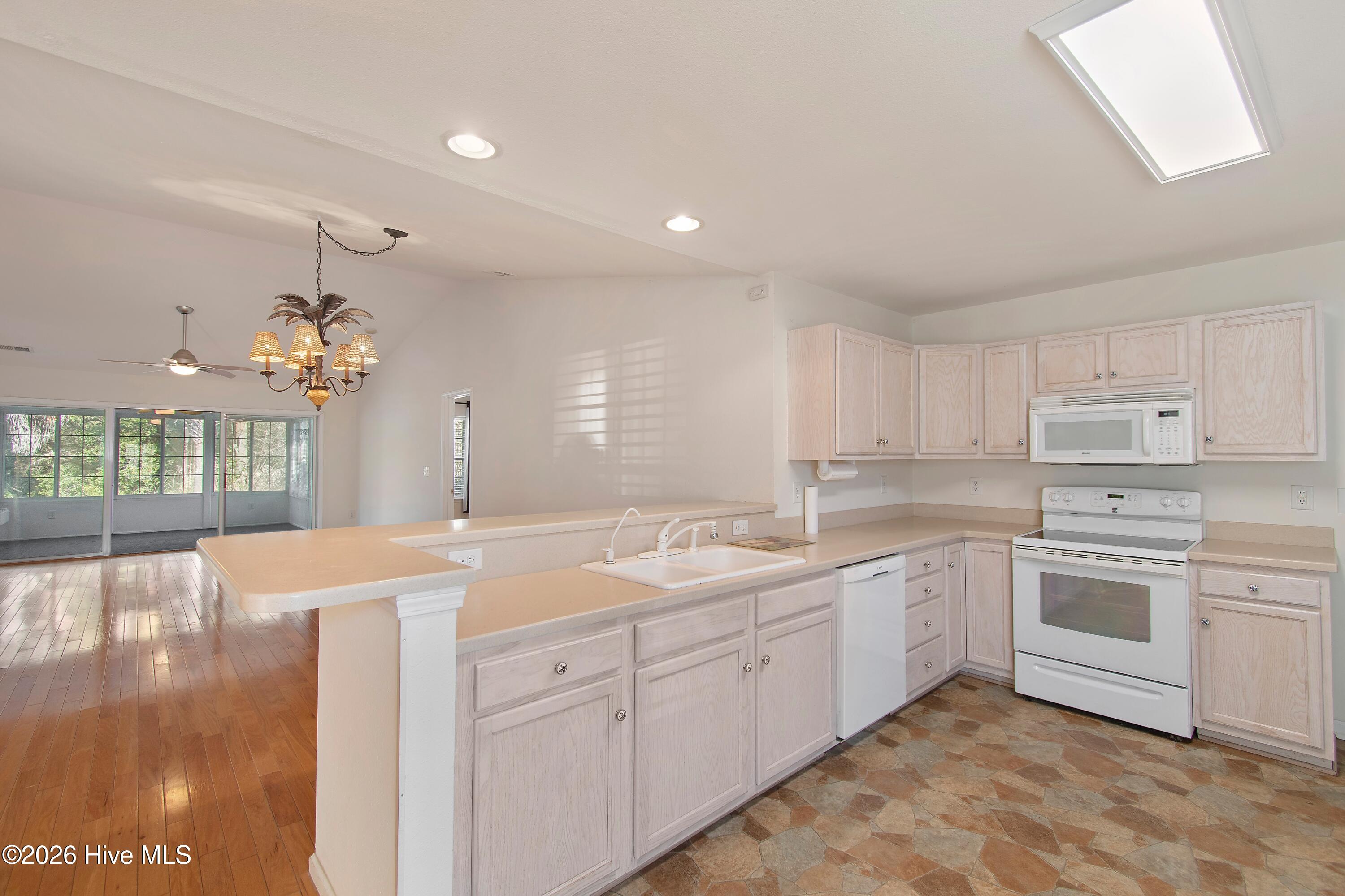 936 Wyndfall Drive SW